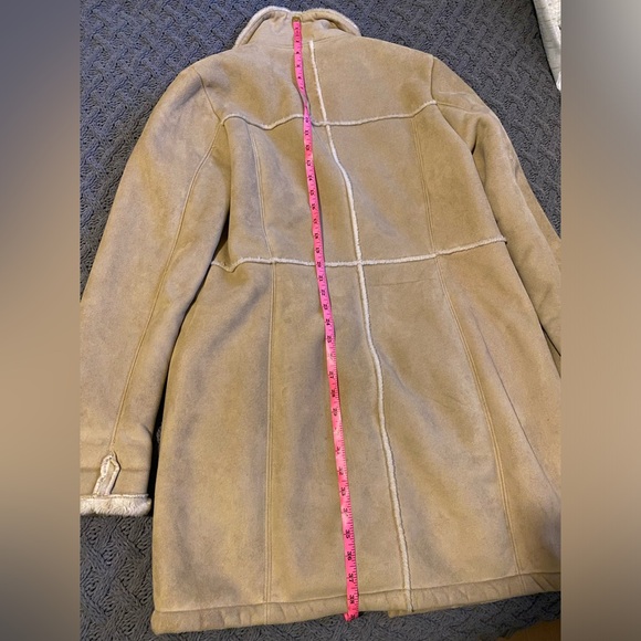 Vintage Fur-Lined Trench Coat - Picture 5 of 9